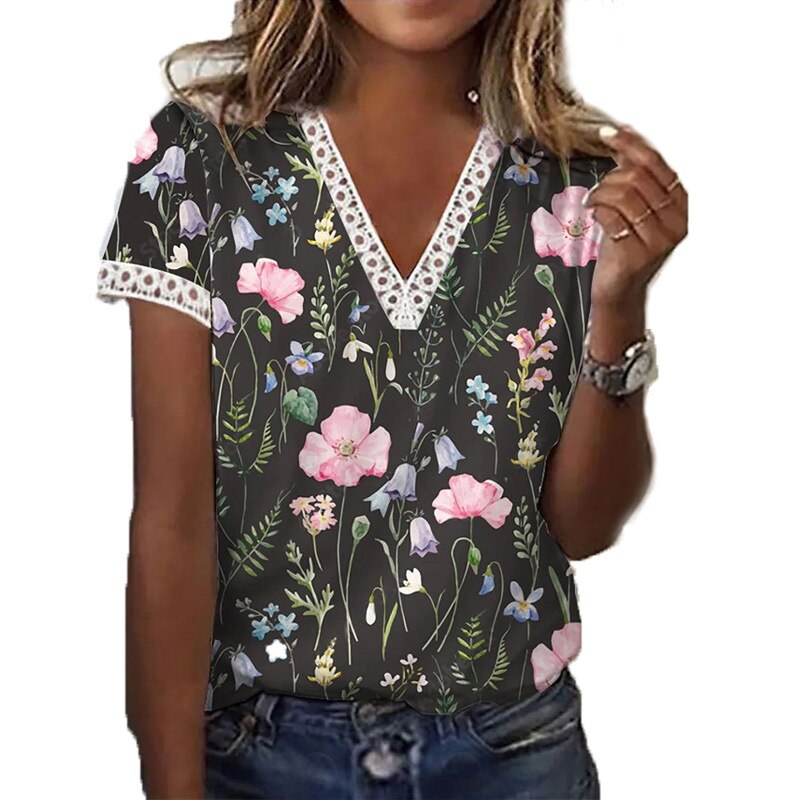 Ilse™ - Patchwork T-shirt met bloemenprint en kant